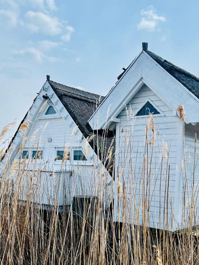 Seehuette Neusiedlersee - Seehaus Inklusive Elektroboot ルスト エクステリア 写真